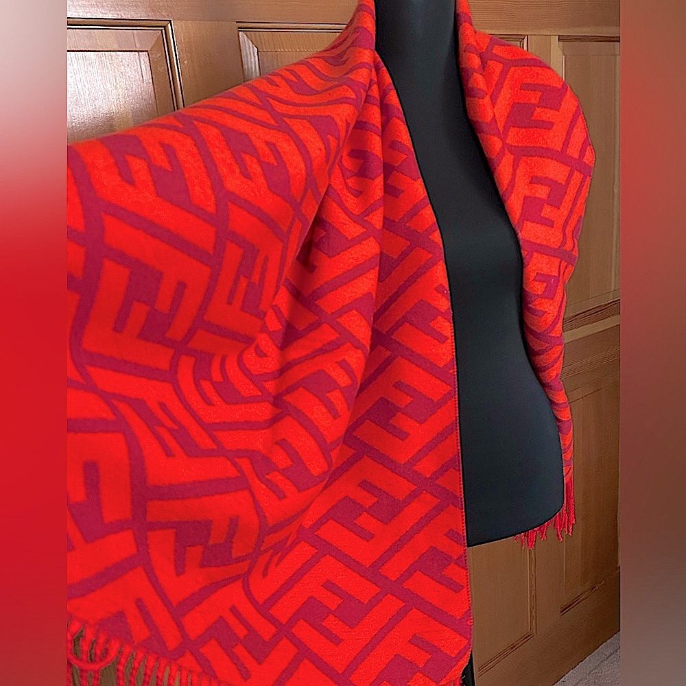 Authentic FENDI Monogram Fringed-Edge Scarf - Picture 3 of 17
